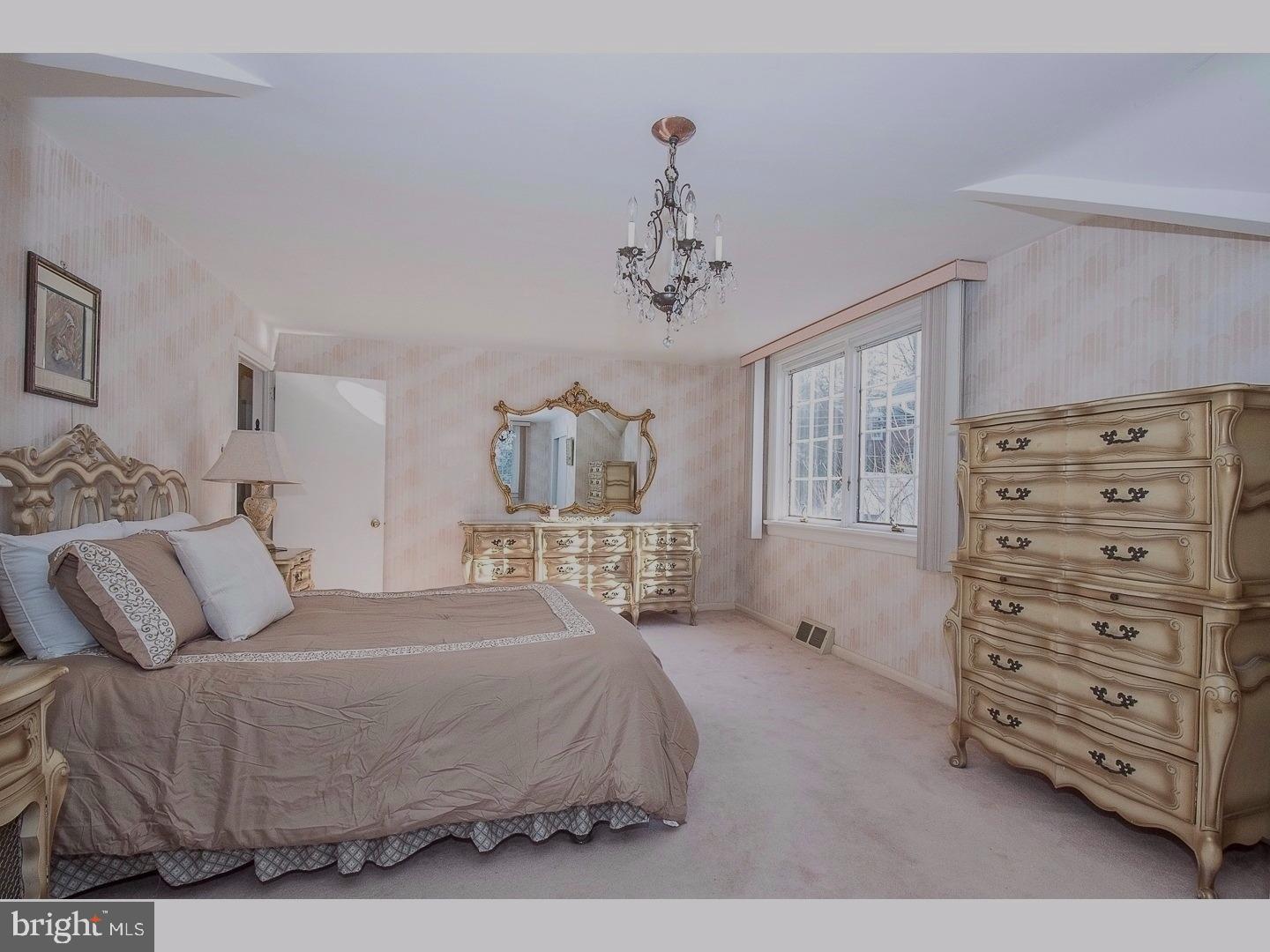 35 Henley Road Wynnewood, PA 19096 - Photo 16 of 24 Bedroom - Main