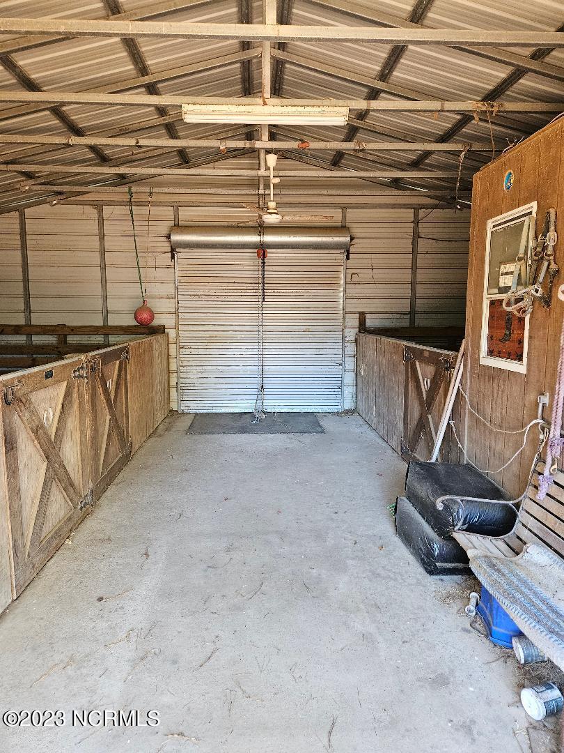 79 Perkins Road Gatesville, NC 27938 - Photo 16 of 24 Stalls