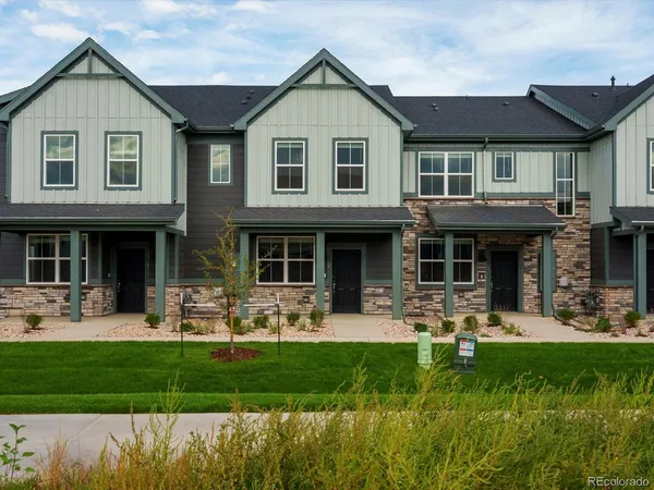 $394,000 | 1600 Riverplace Drive, Unit 2, Windsor, CO 80550