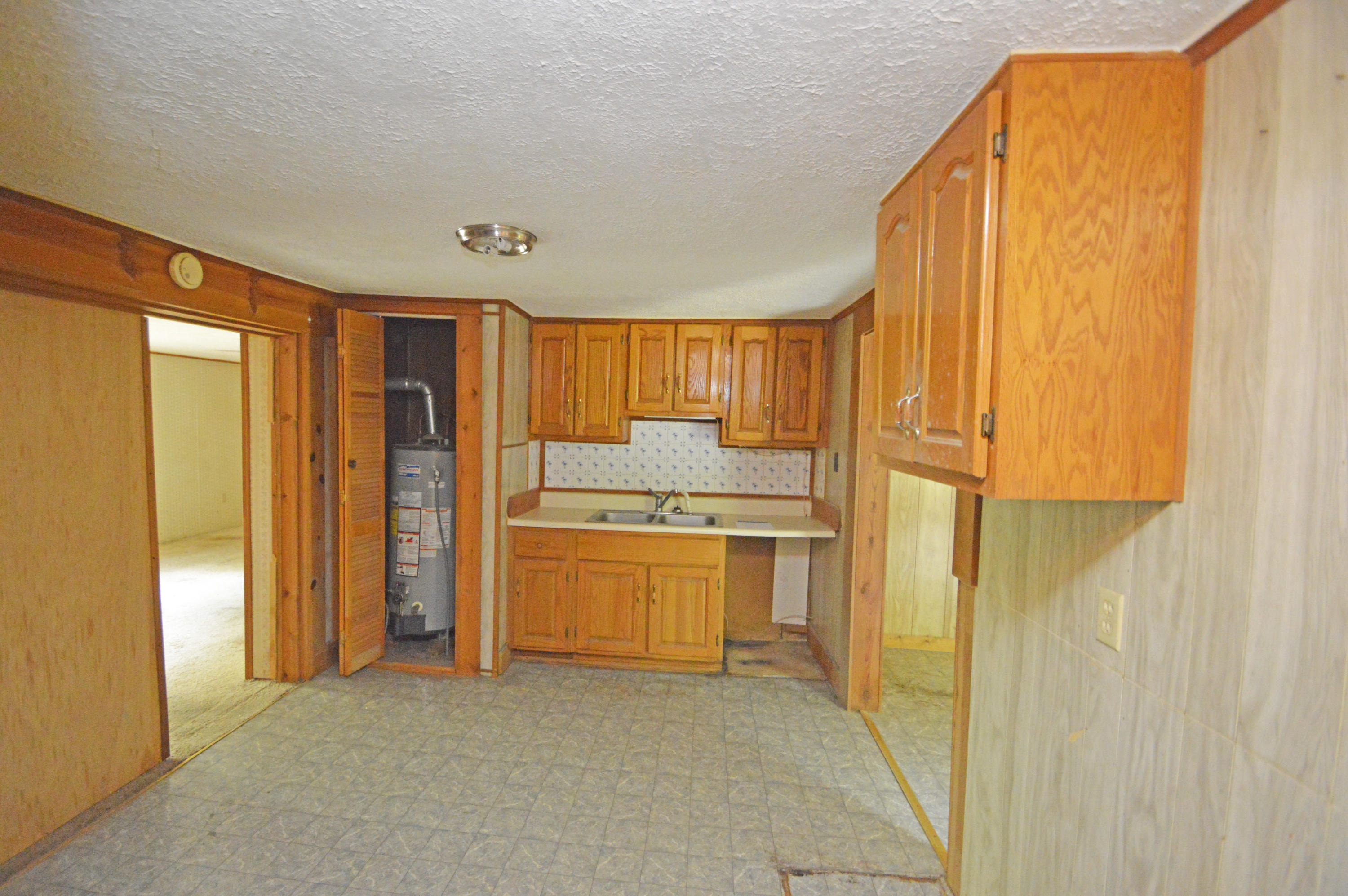179 Andys Ridge Road Lake City, TN 37769 - Photo 2 of 8 _DSC6270