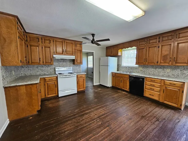 $1,895 | 3509 Tullamore Lane, Tallahassee, FL 32309