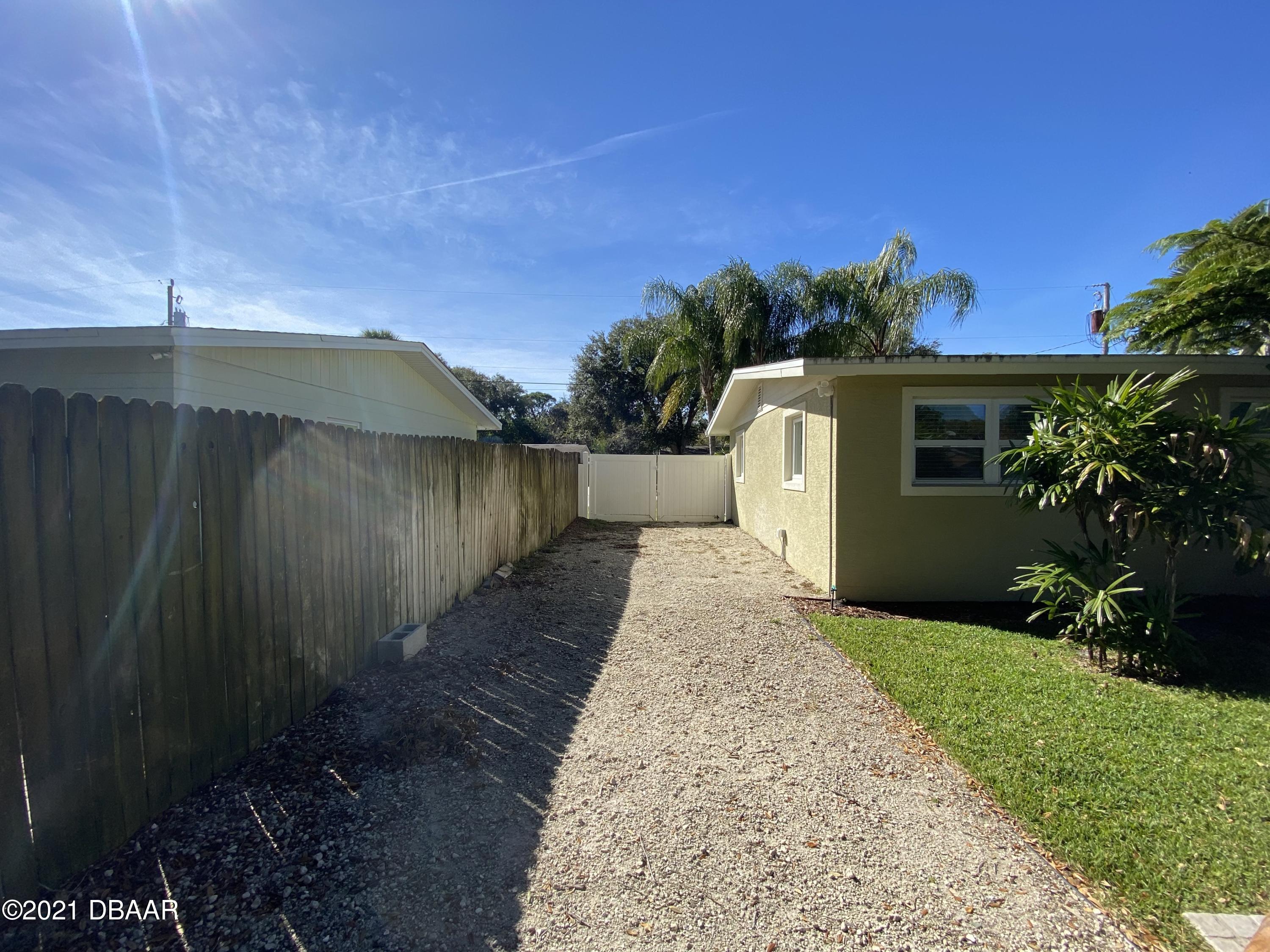 2169 Nottingham Road South Daytona, FL 32119 - Photo 13 of 13 IMG_1408