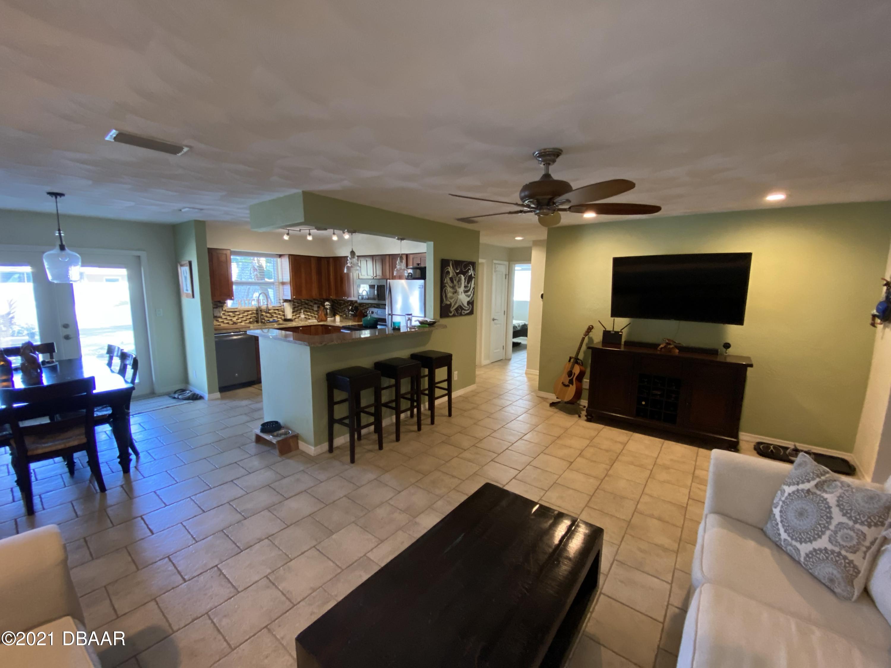 2169 Nottingham Road South Daytona, FL 32119 - Photo 4 of 13 IMG_1391