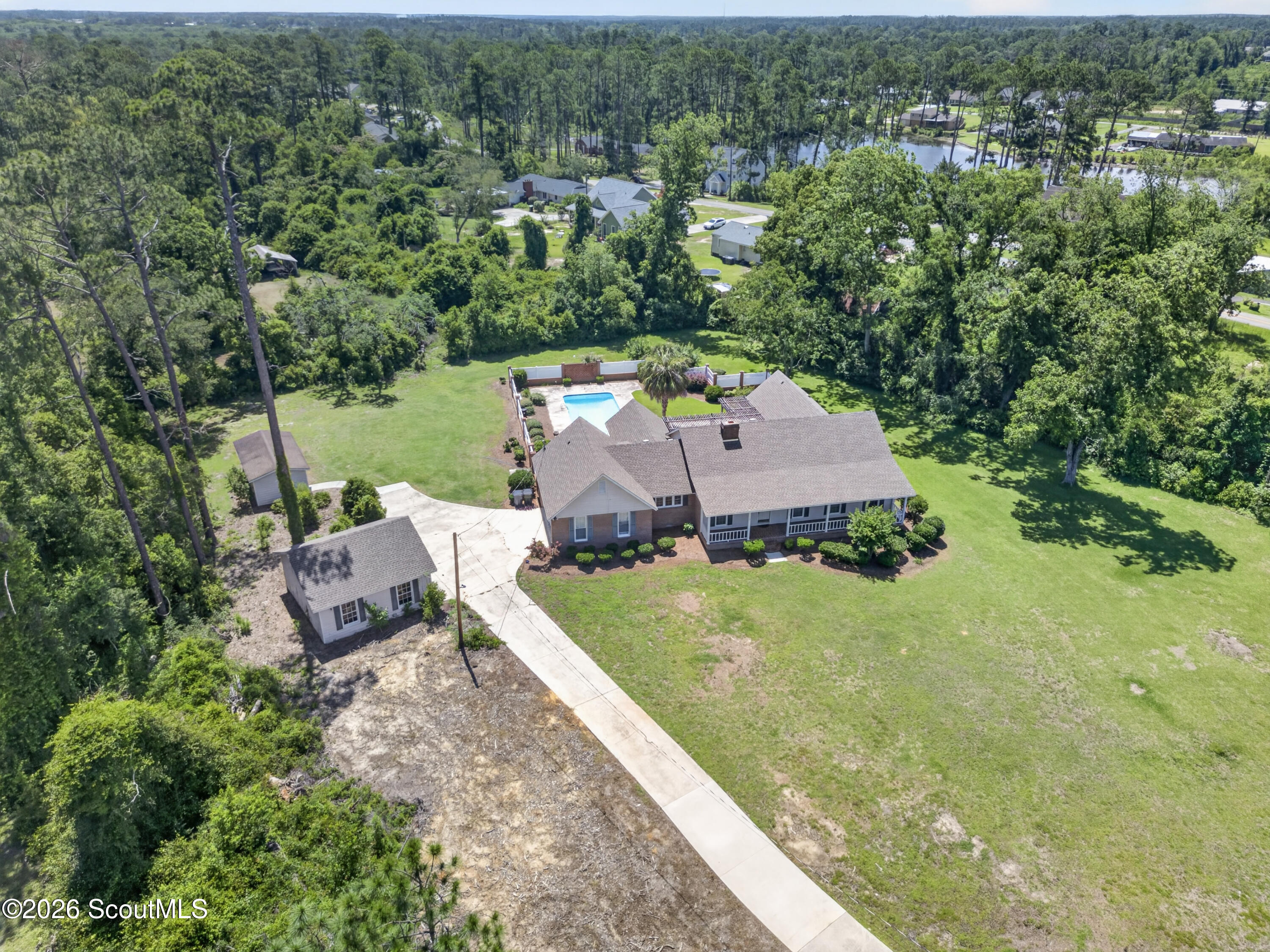 504 Westgreen Road Douglas, GA 31533 - Photo 1 of 46