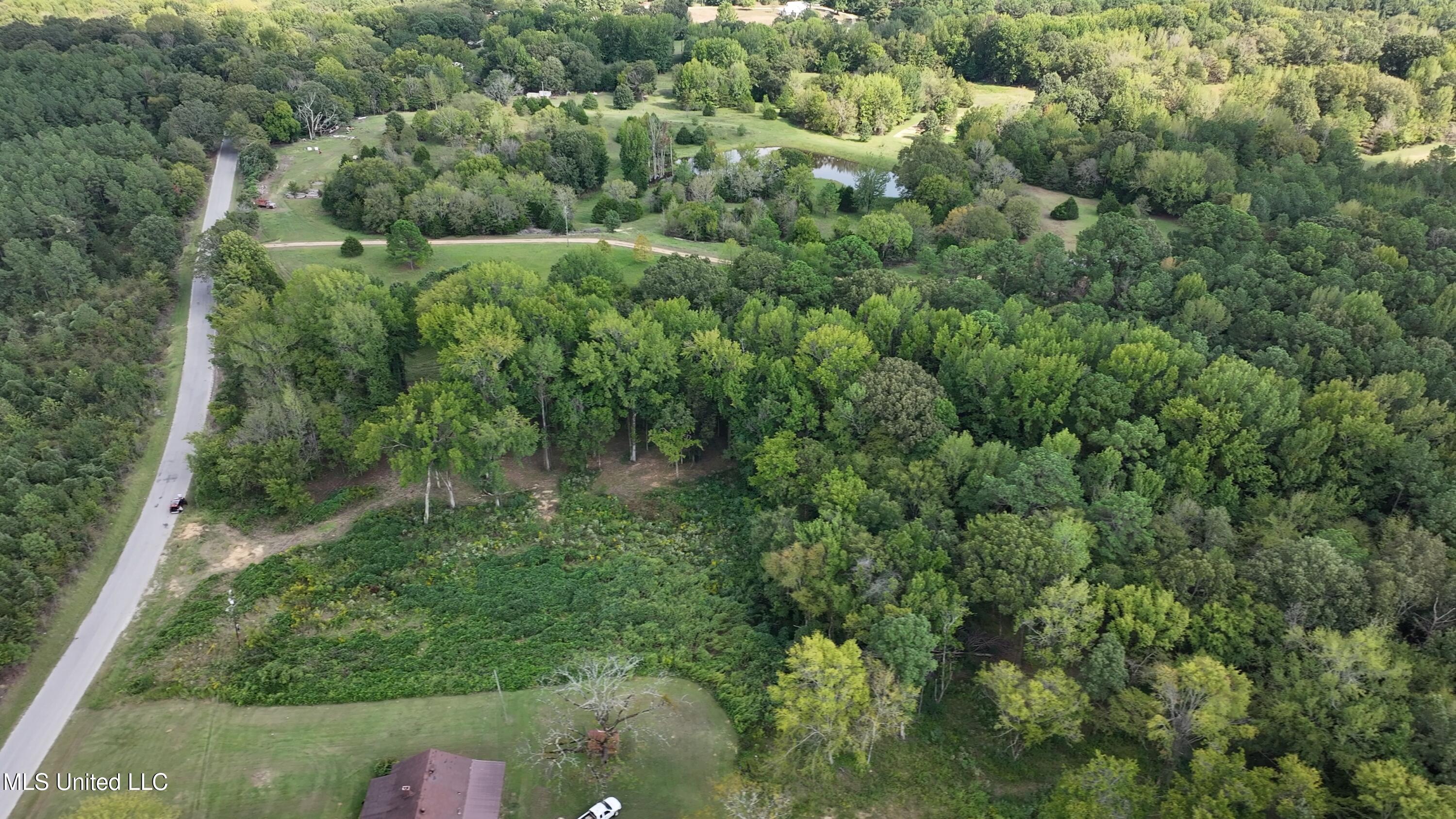 5200 Mt Olivet Road Batesville, MS 38606 - Photo 21 of 34 Side View I DJI_20240922111602_0965_D