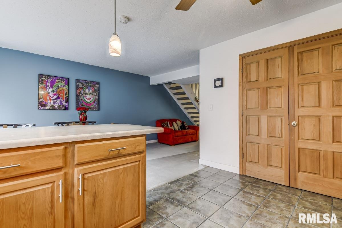 6 Juniper Lane Springfield, IL 62704 - Photo 10 of 34 Gallery Image 10