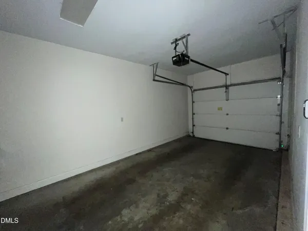 $2,495 | 1343 Cameron View Court, Raleigh, NC 27607