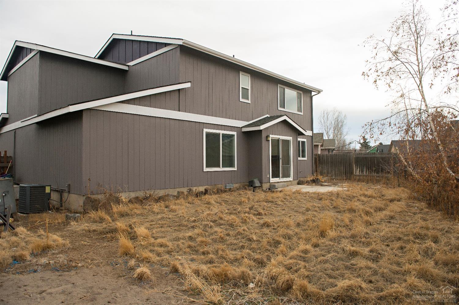 355 Northwest Antler Loop Redmond, OR 97756 - Photo 2 of 25 Additional Photo