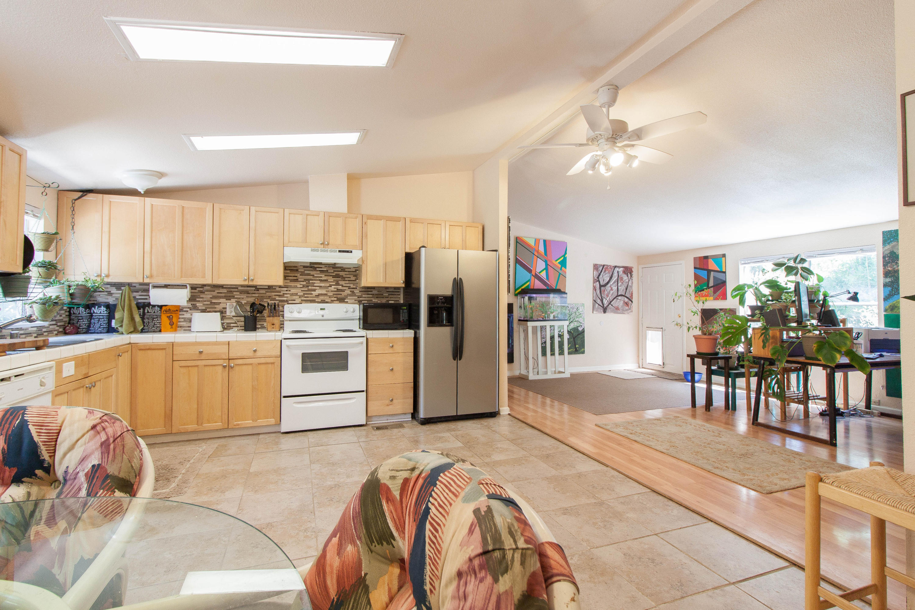 14697 Ravine Road Redding, CA 96003 - Photo 5 of 17 IMG_7199