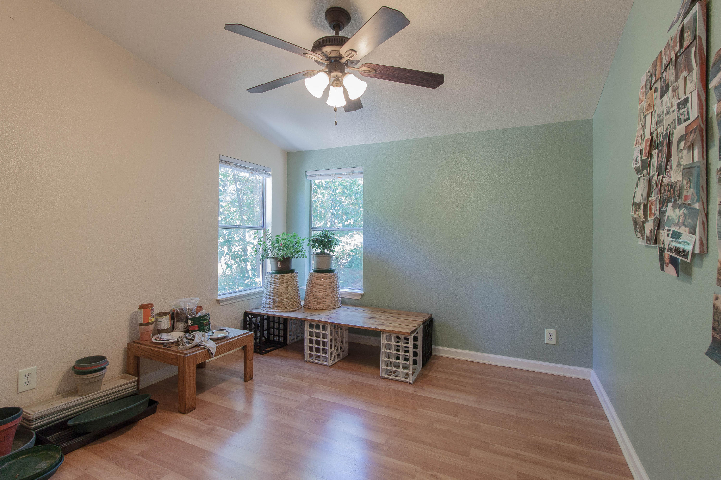 14697 Ravine Road Redding, CA 96003 - Photo 7 of 17 IMG_7168