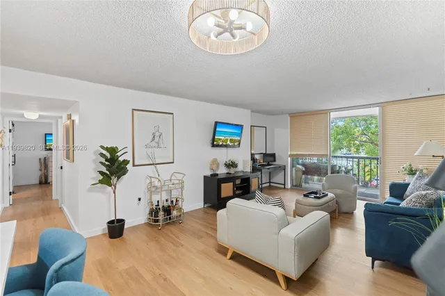 $275,000 | 10875 Southwest 112th Avenue, Unit 218, Miami, FL 33176