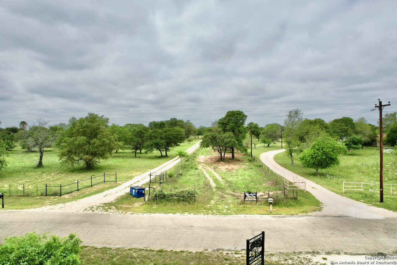 770 Natalia Tx 78059