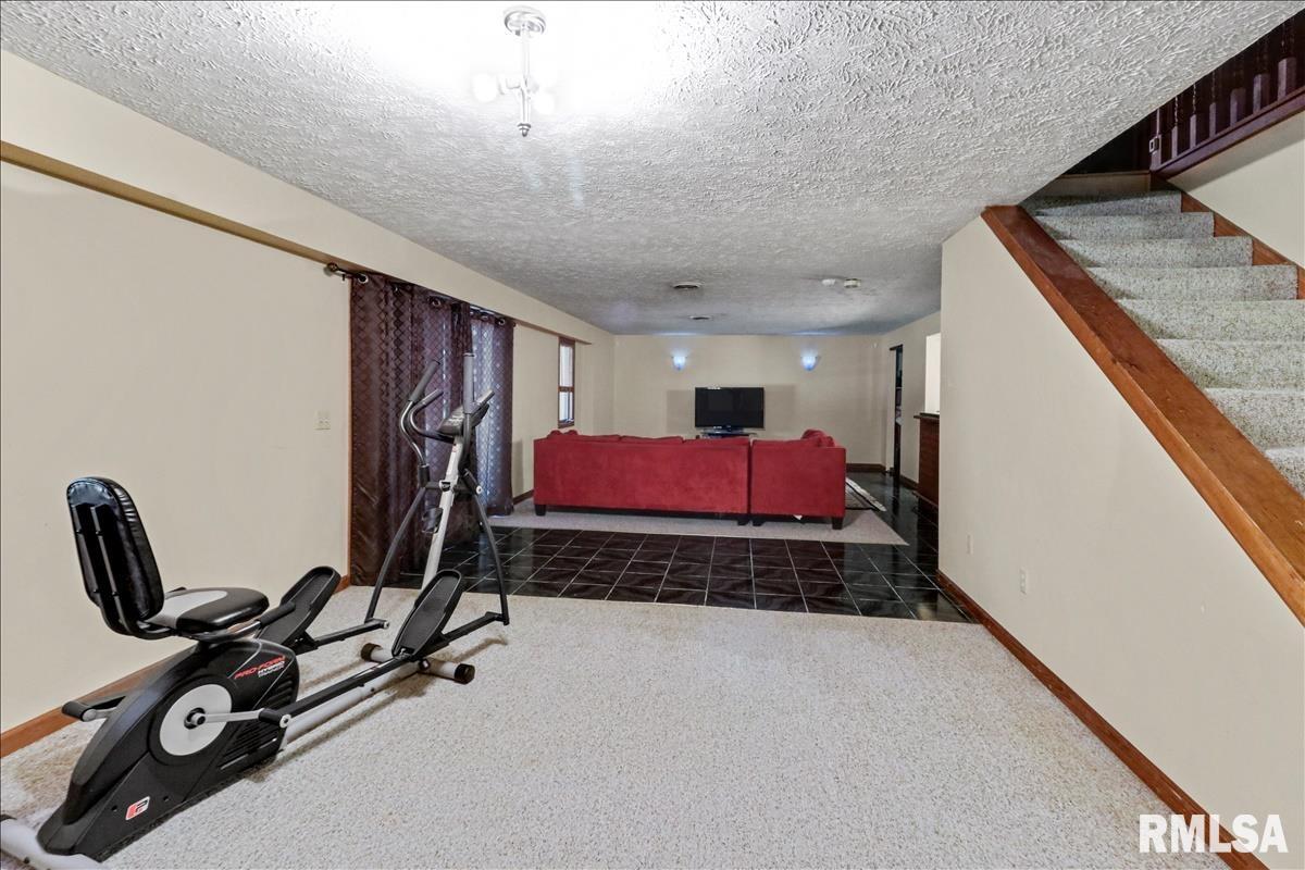 6201 Hayley Court Springfield, IL 62712 - Photo 13 of 21 Gallery Image 13