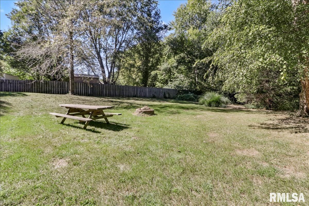 6201 Hayley Court Springfield, IL 62712 - Photo 18 of 21 Gallery Image 18