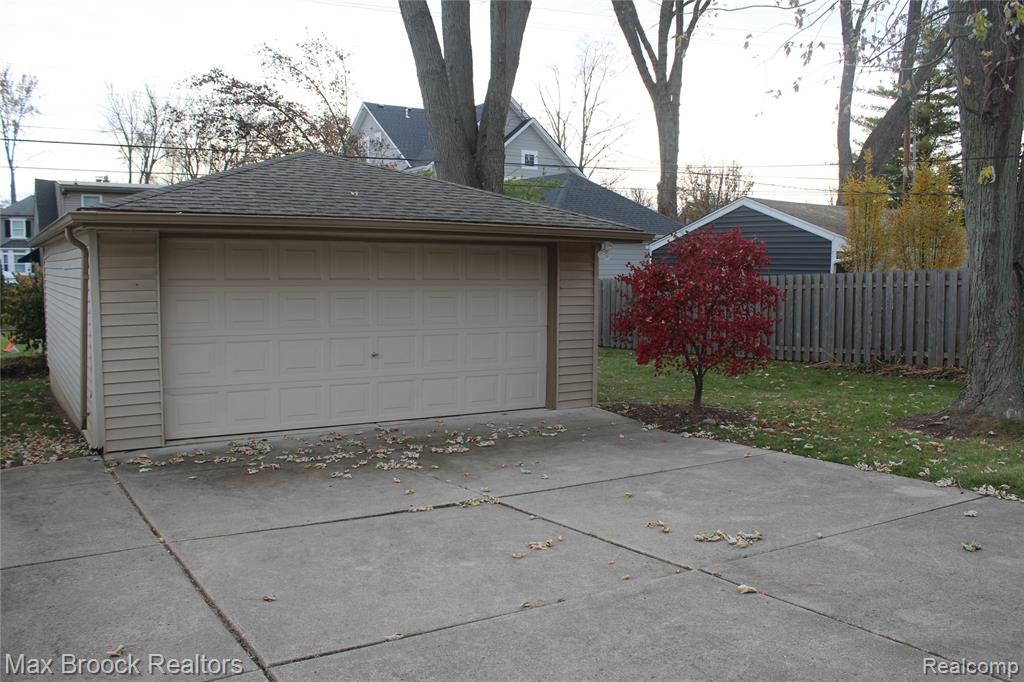 2100 Derby Road Birmingham, MI 48009 - Photo 6 of 16