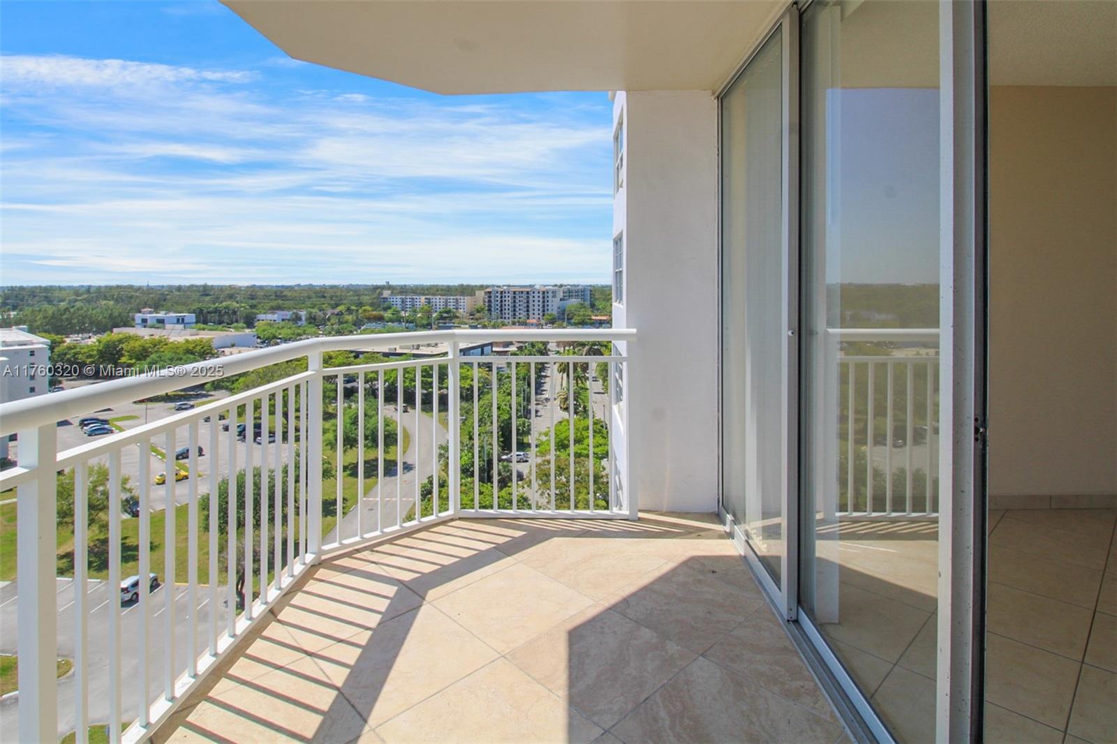 18011 Biscayne Boulevard, Unit 1103 Aventura, FL 33160 - Photo 17 of 23