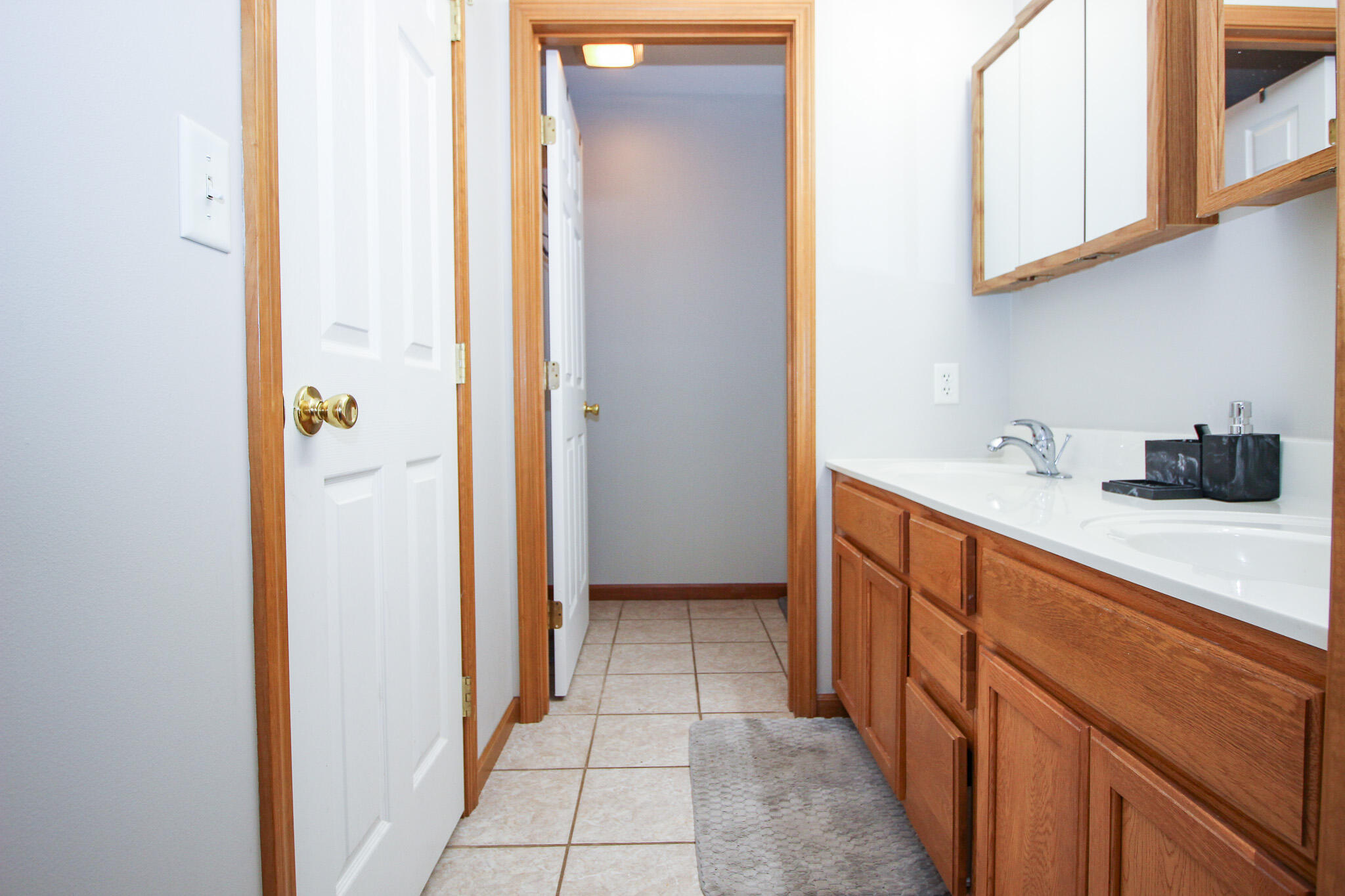 11546 Georgetown Drive Demotte, IN 46310 - Photo 14 of 25 2048x1365