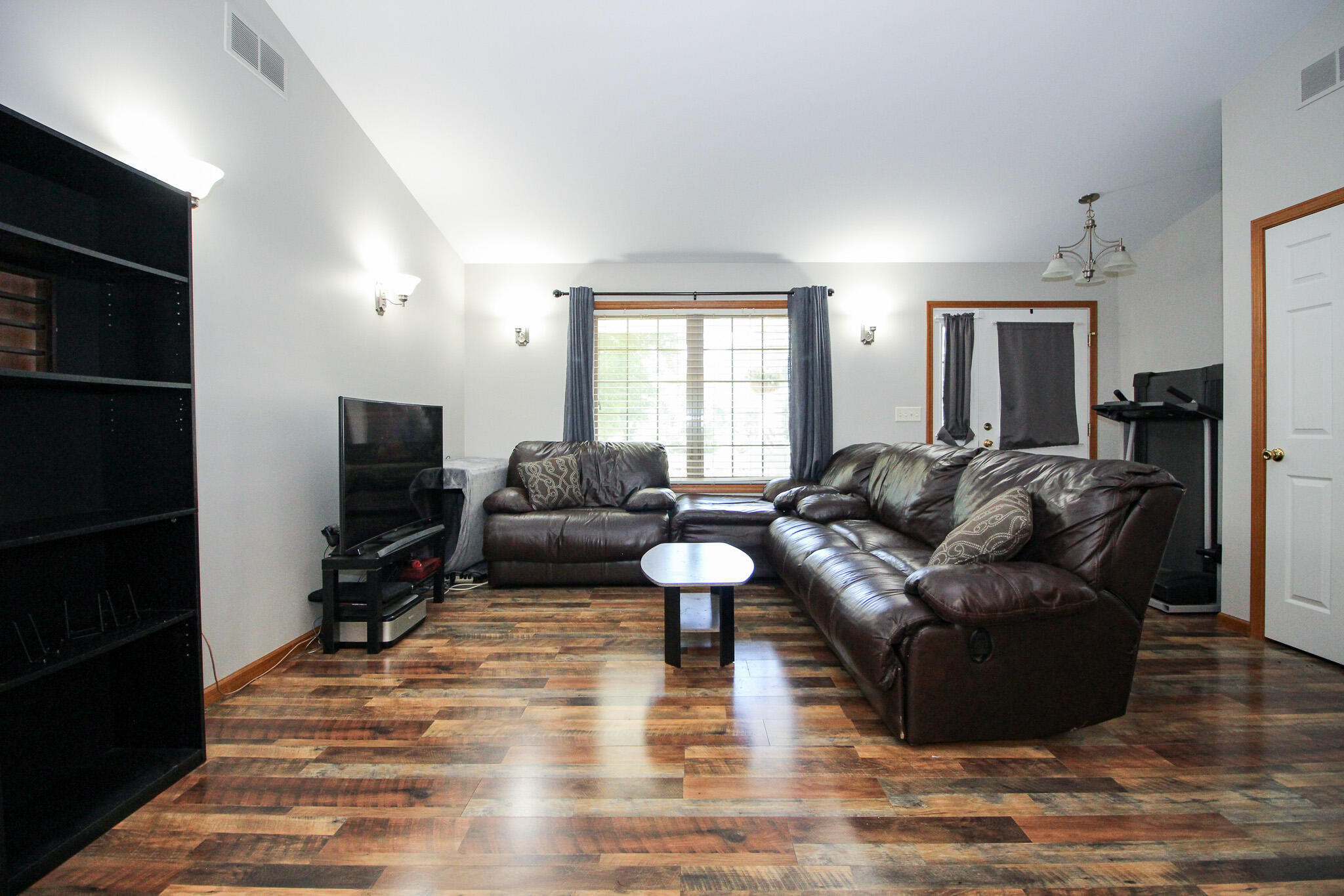 11546 Georgetown Drive Demotte, IN 46310 - Photo 6 of 25 2048x1365