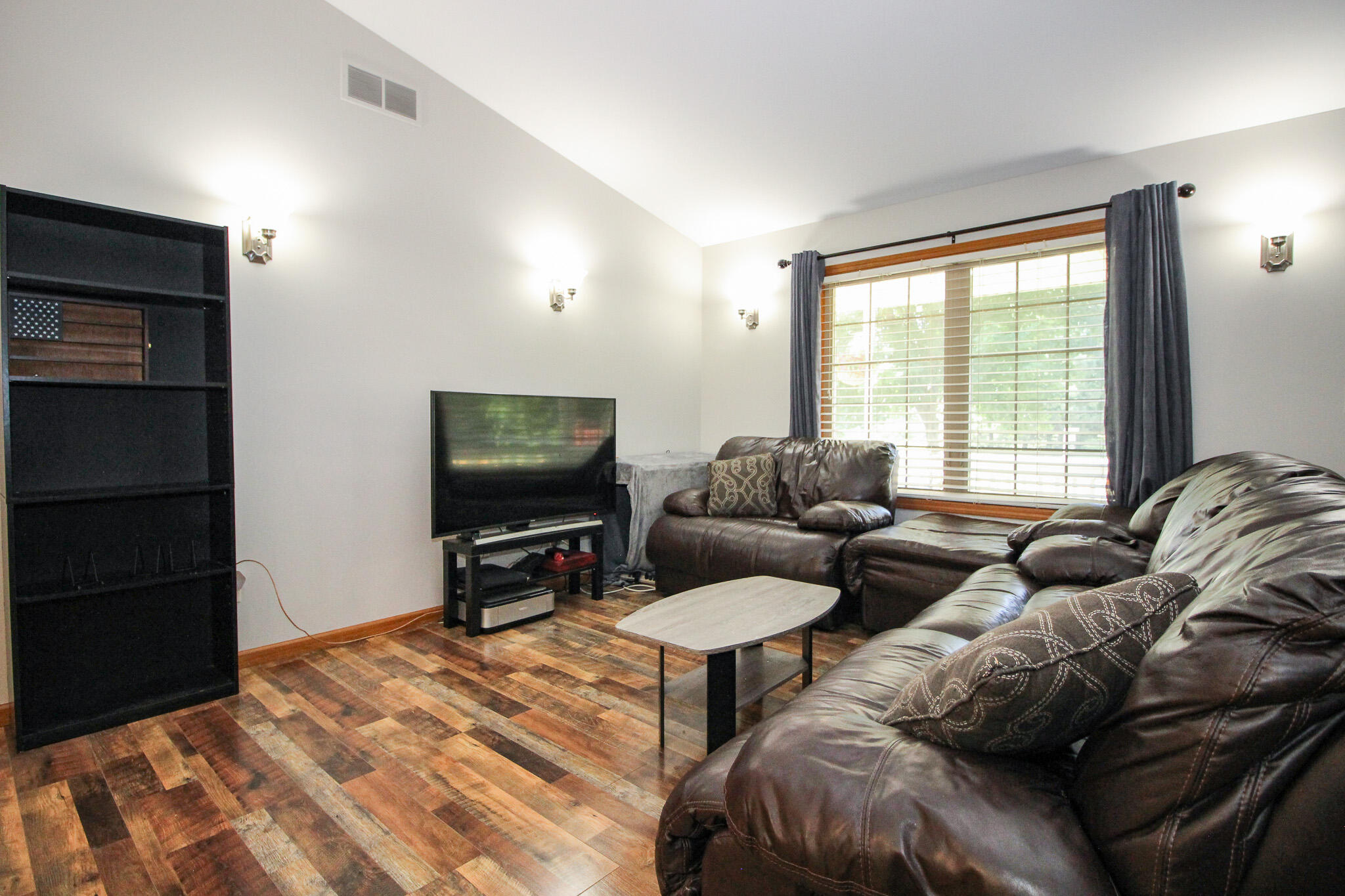 11546 Georgetown Drive Demotte, IN 46310 - Photo 7 of 25 2048x1365