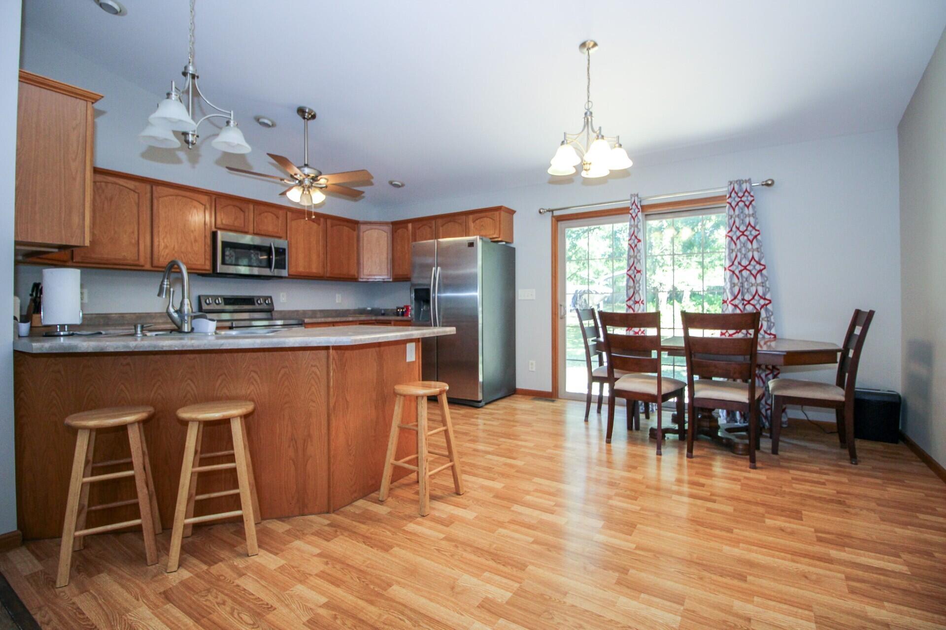 11546 Georgetown Drive Demotte, IN 46310 - Photo 8 of 25 1920x1279