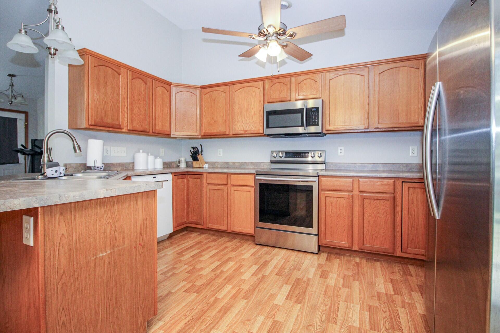 11546 Georgetown Drive Demotte, IN 46310 - Photo 10 of 25 1920x1279