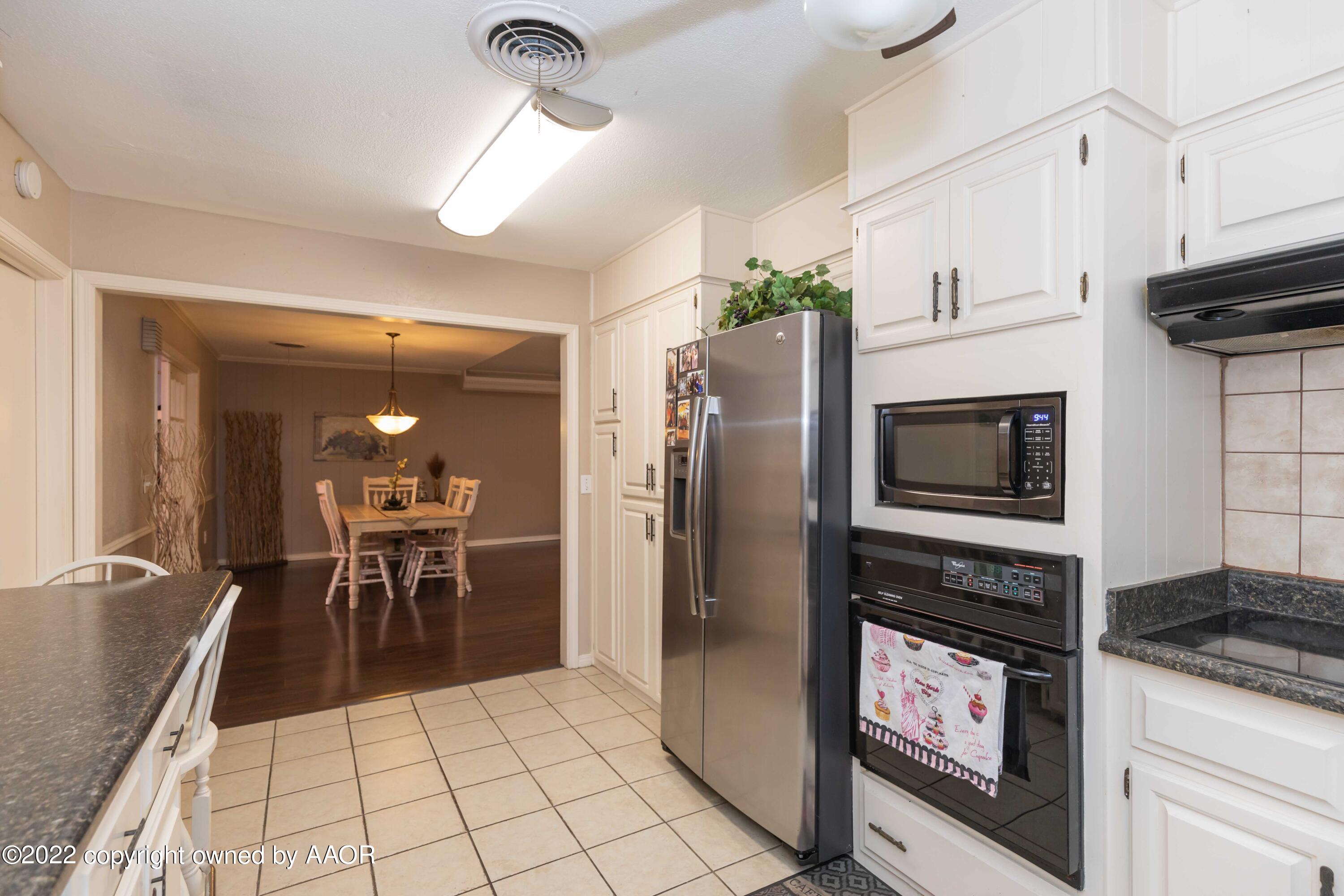 5203 While A Way Road Amarillo, TX 79109 - Photo 15 of 49 KITCHEN VIEW 4