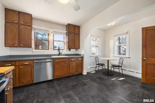 $285,000 | 305 North Third Avenue, Morton, IL 61550