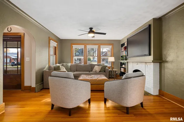 $285,000 | 305 North Third Avenue, Morton, IL 61550