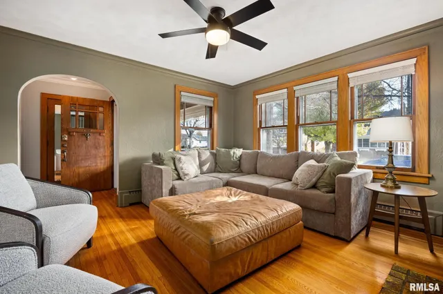 $285,000 | 305 North Third Avenue, Morton, IL 61550