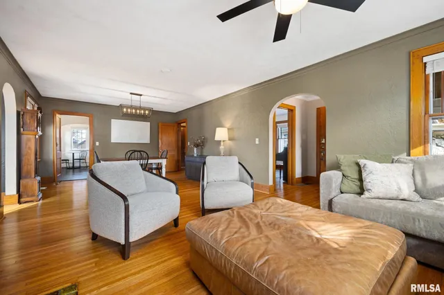 $285,000 | 305 North Third Avenue, Morton, IL 61550