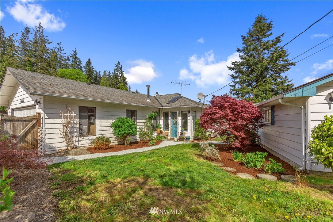 4223 Peninsula Road Stanwood, WA 98292 - Photo 2 of 23 Gallery Image 2