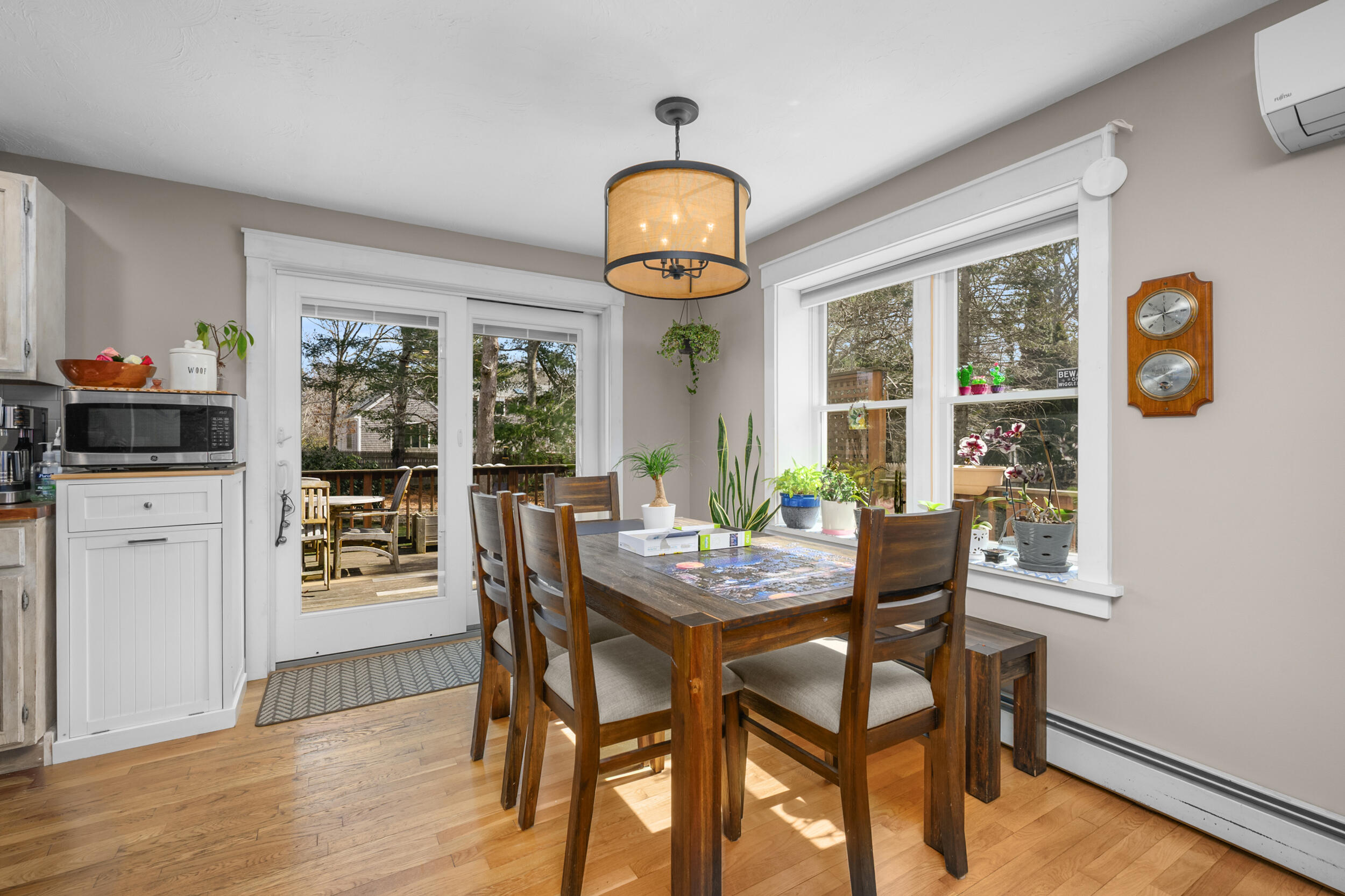 172 Skunknet Road Centerville, MA 02632 - Photo 10 of 37 Dining with access to deck