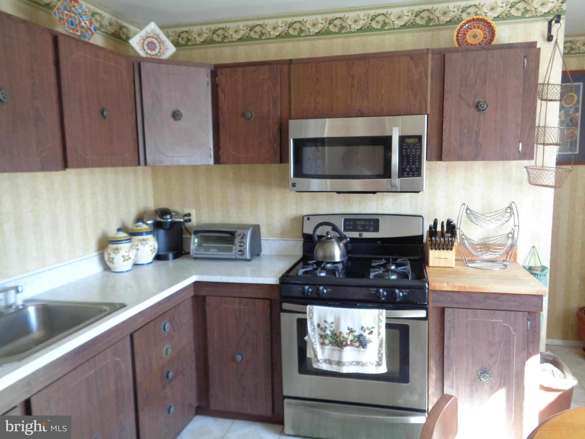 1527 National Road Baltimore, MD 21237 - Photo 11 of 30 Kitchen