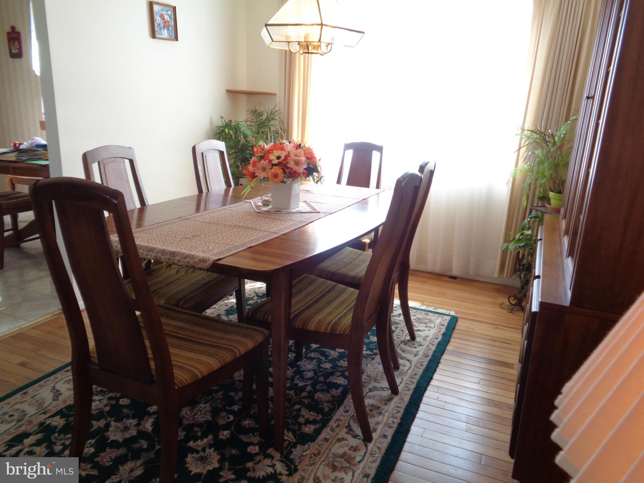 1527 National Road Baltimore, MD 21237 - Photo 7 of 30 Dining Room