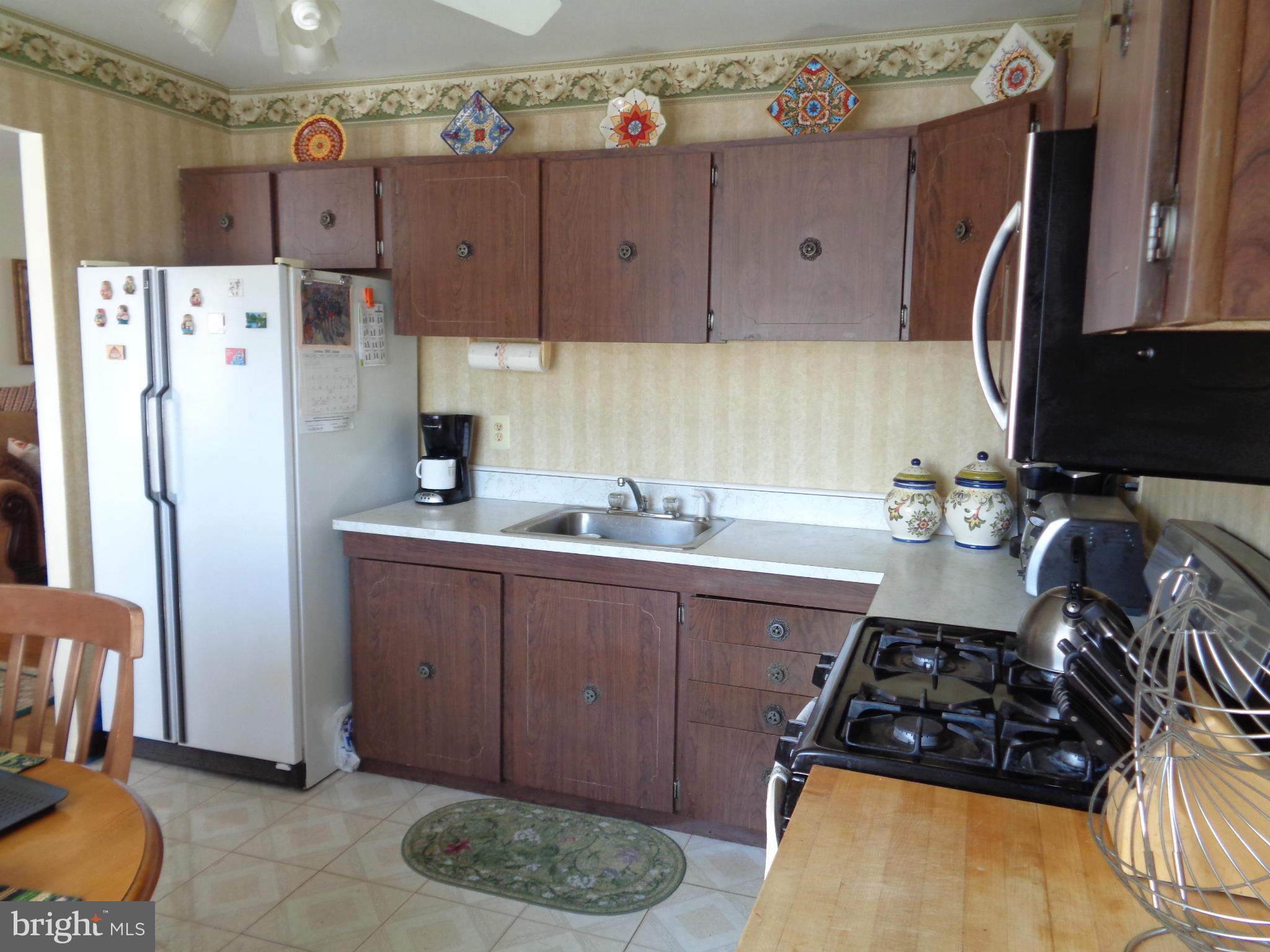 1527 National Road Baltimore, MD 21237 - Photo 10 of 30 Kitchen