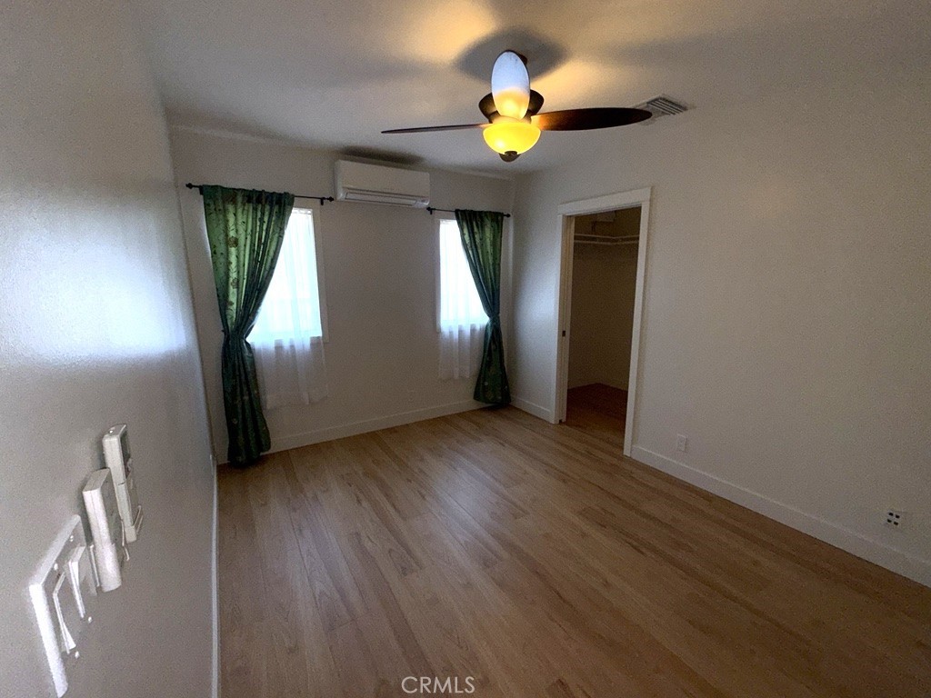 2746 North Kenneth Road Burbank, CA 91504 - Photo 18 of 29