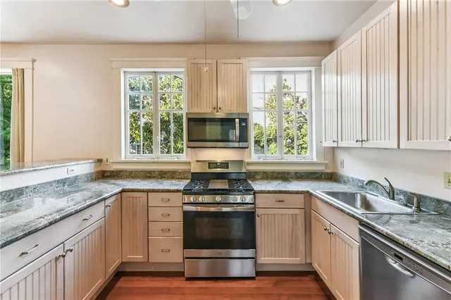 $3,900 | 1635 Valence Street, New Orleans, LA 70115