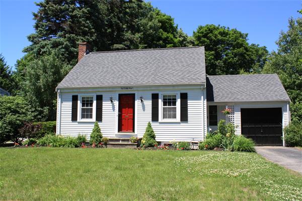 1 Coolidge Road Reading, MA 01867 - Photo 1 of 19 Gallery Image 1