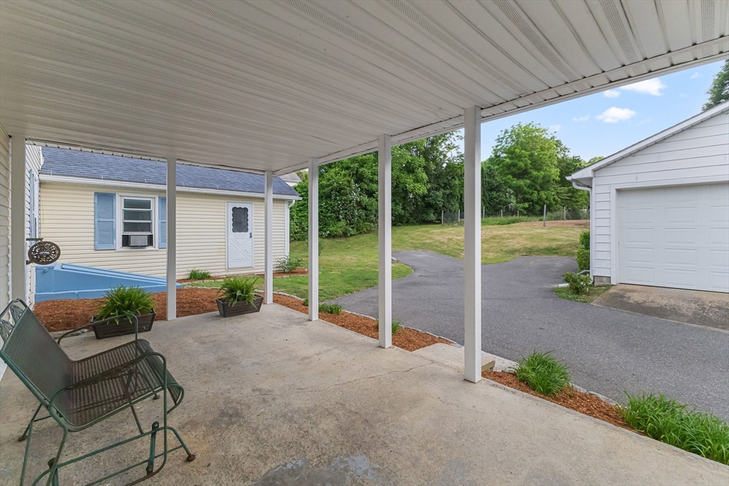 236 South Street Warren, MA 01092 - Photo 3 of 34