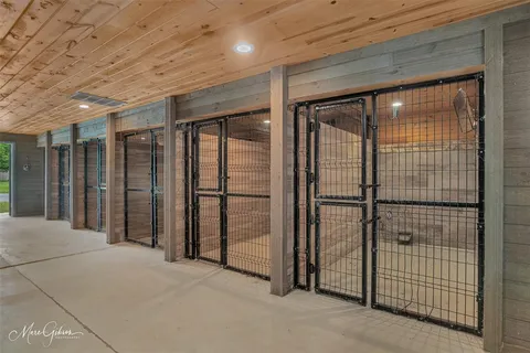 $750,000 | 5800 Jefferson Paige Road, Shreveport, LA 71119