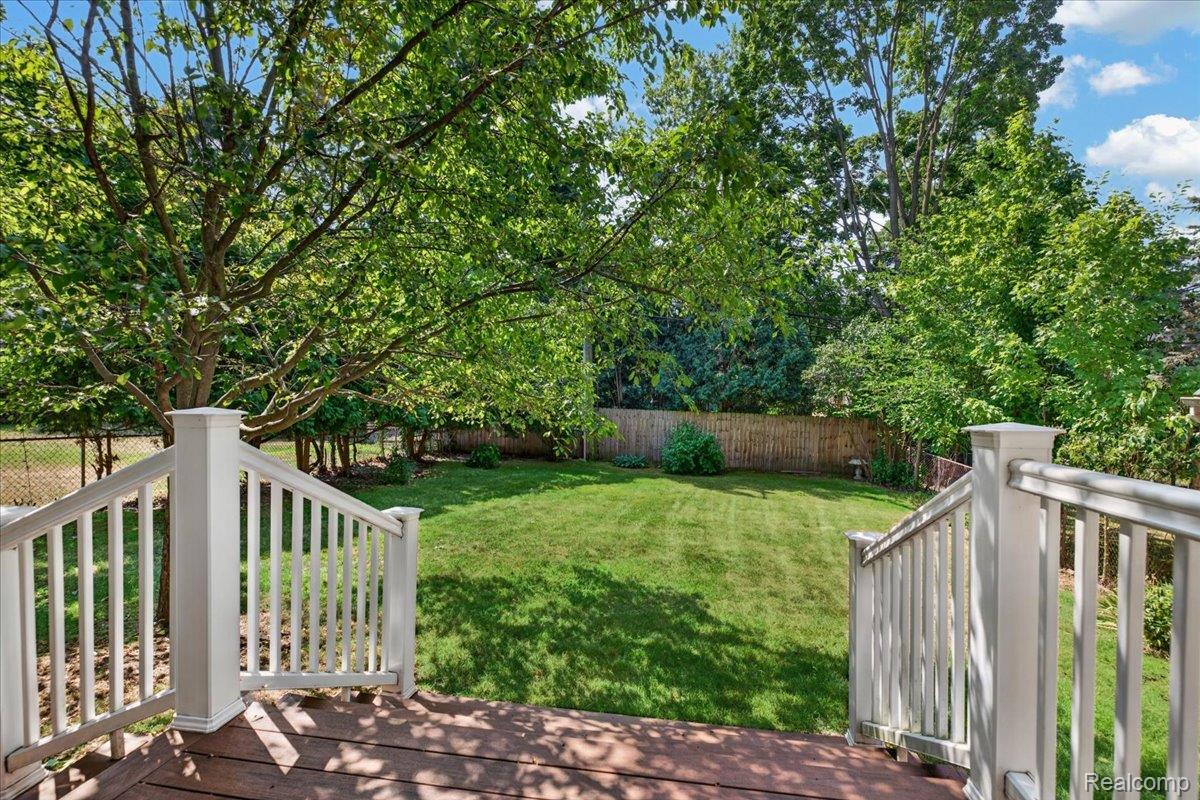 149 Ferndale Avenue Rochester, MI 48307 - Photo 3 of 41 34-2026.07.31_ACloutier_FerndaleRoch_252.jpg