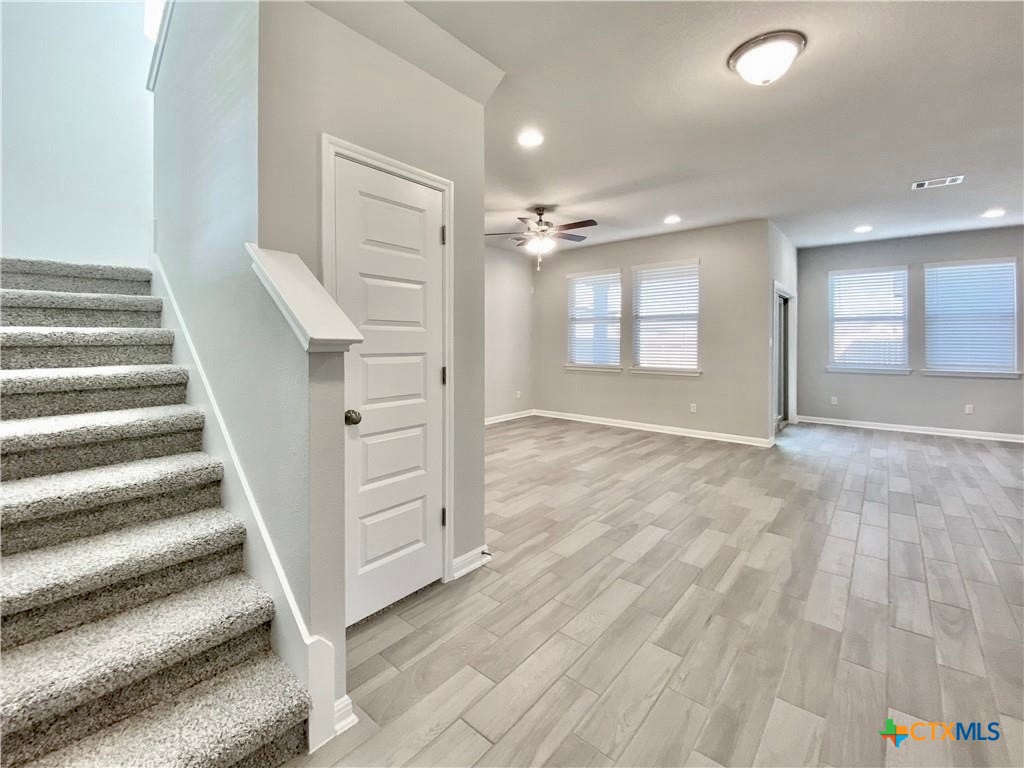 2913 Birch Park Path Leander, TX 78641 - Photo 5 of 38