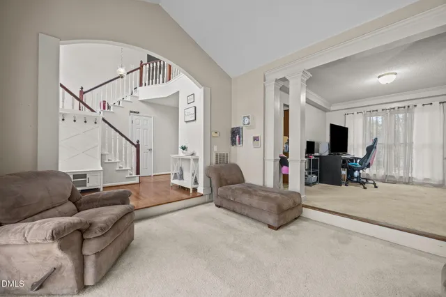 a picture of a building