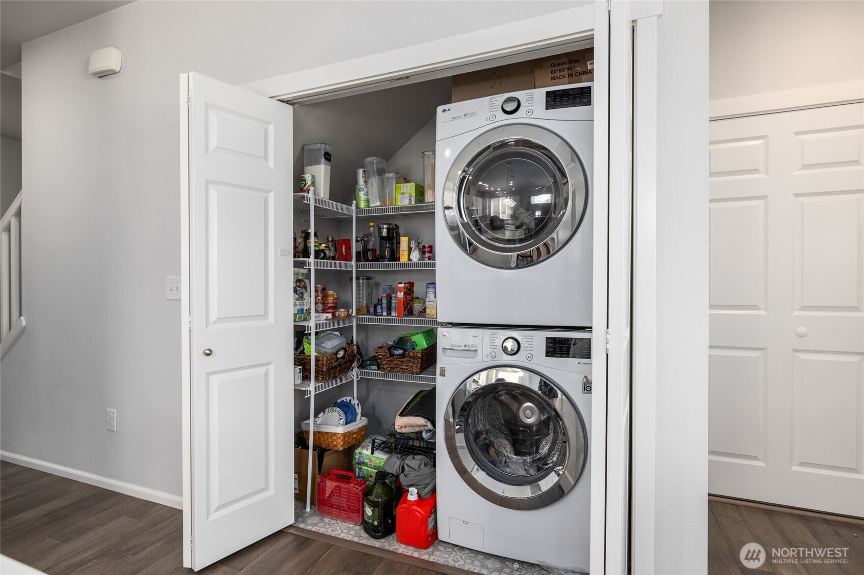232 Sinclair Alley Mount Vernon, WA 98274 - Photo 21 of 33 a utility room with dryer and washer