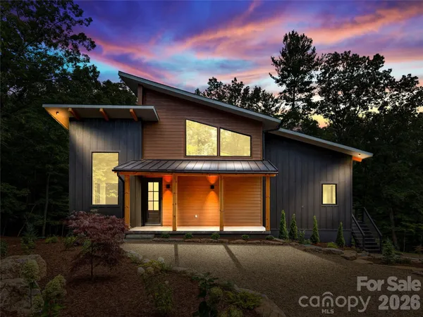 $929,900 | 1180 West Lake Road, Marion, NC 28752