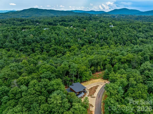$929,900 | 1180 West Lake Road, Marion, NC 28752