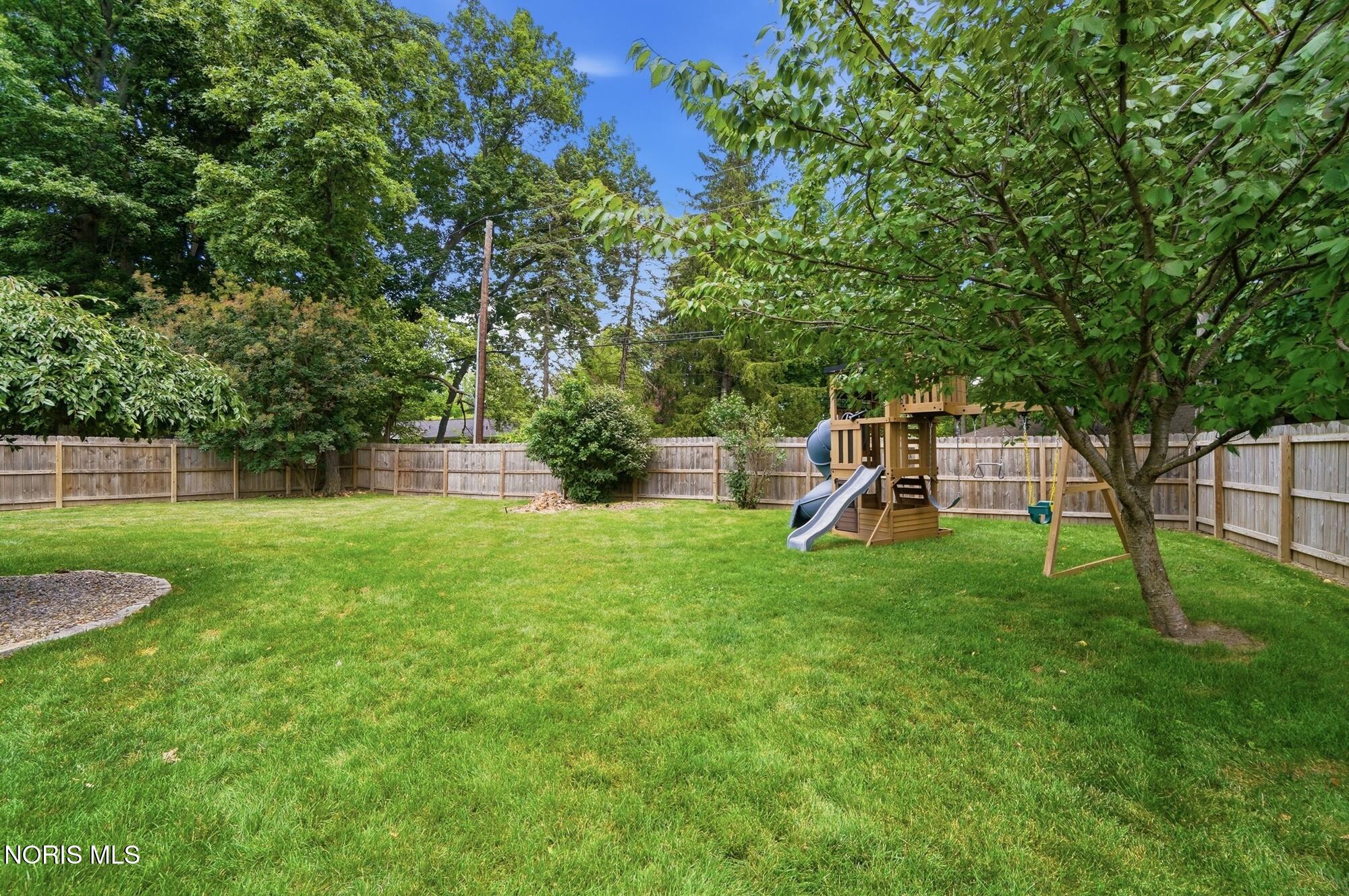 1649 Fallbrook Road Toledo, OH 43614 - Photo 61 of 62 Gallery Image 61