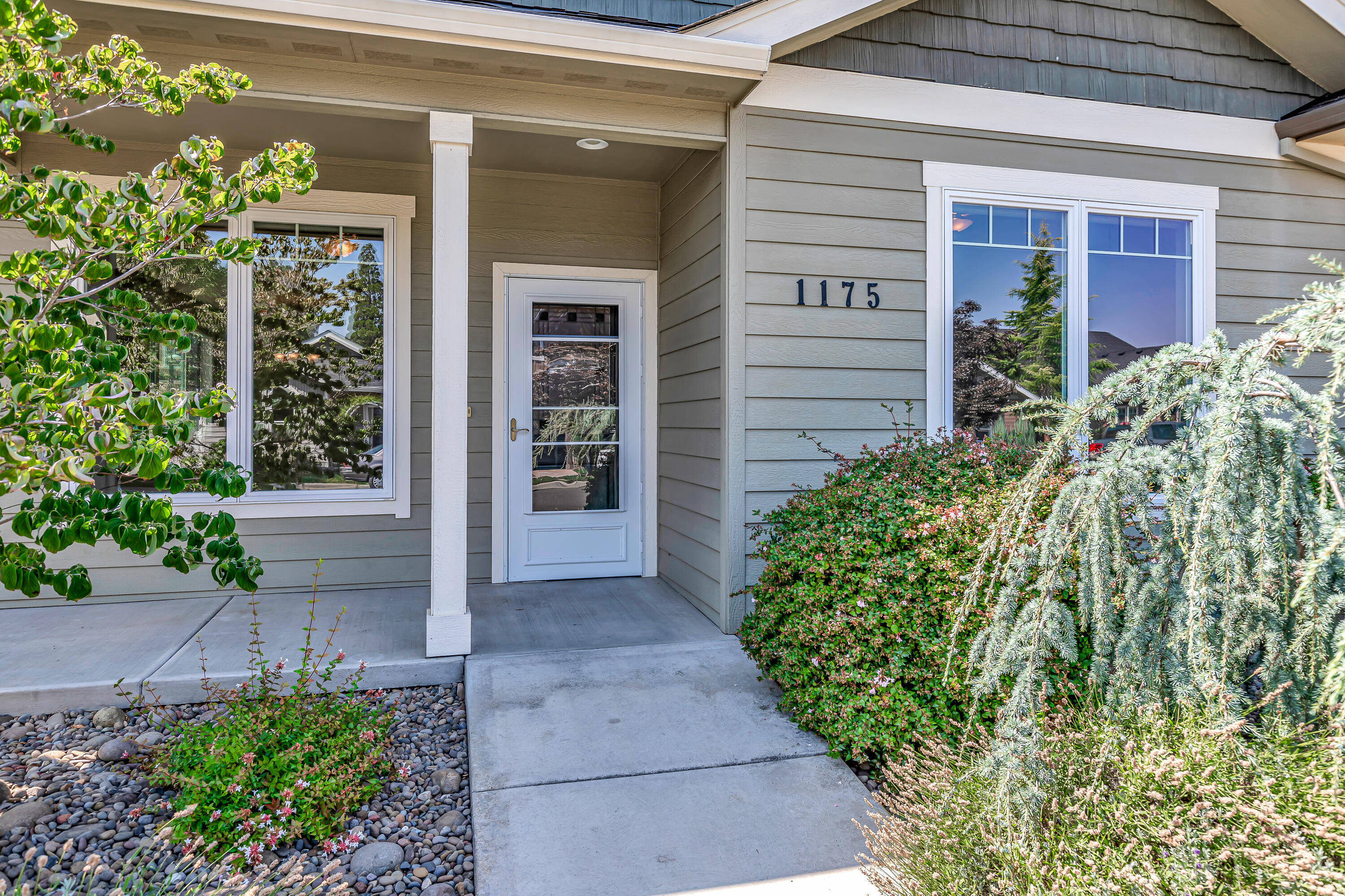 1175 Boulder Ridge Street Central Point, OR 97502 - Photo 26 of 30 26