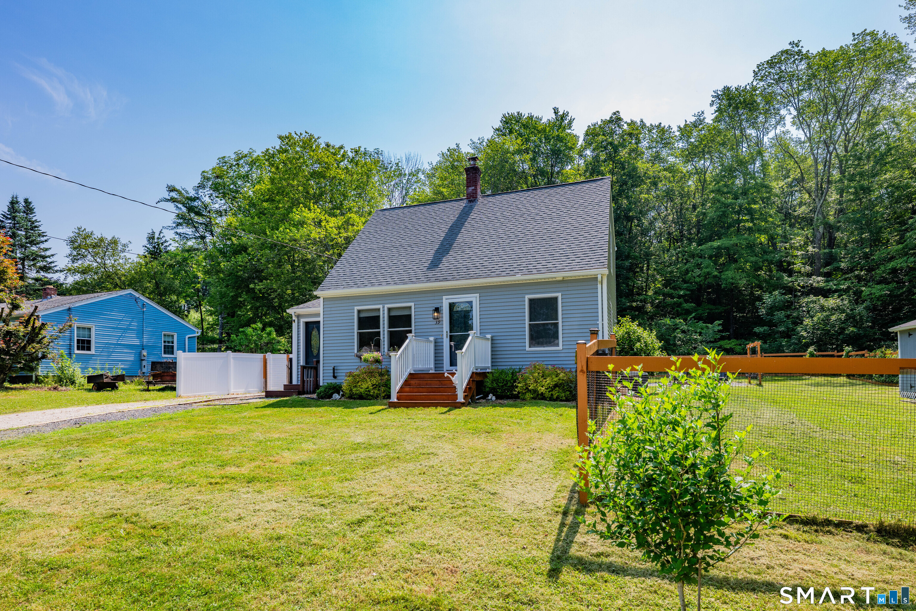 39 Dexter Road Coventry, CT 06238 - Photo 2 of 35