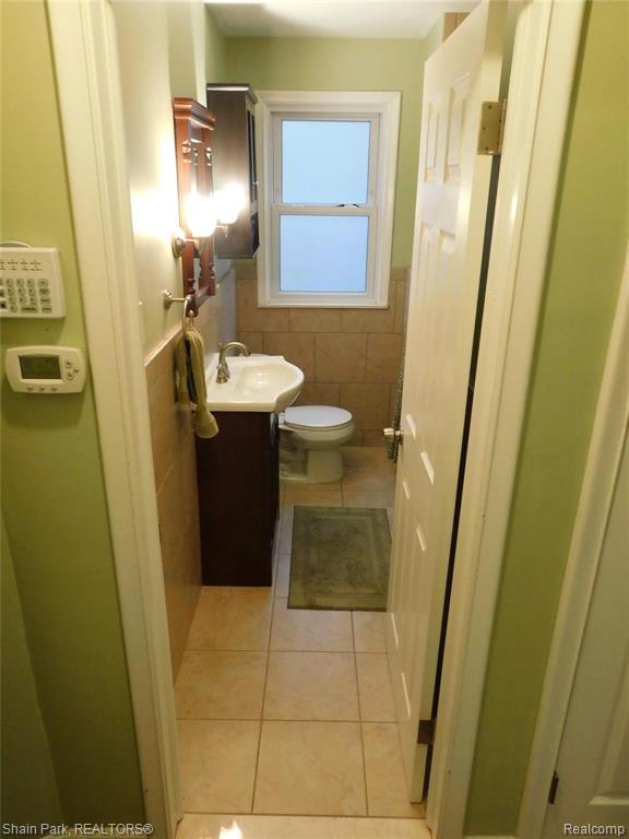 415 South Campbell Road Royal Oak, MI 48067 - Photo 19 of 38